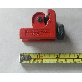 DOUGLAS NO. TC-78 TUBING CUTTER CUTS 1/4" to 7/8" TUBING