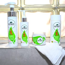 ONEA Baby Massage Oil and Top to Toe Wash - Tear-Free Baby Shampoo and Body Wash - Gentle Baby Bath Enriched with Australian Botanicals - 2 pc