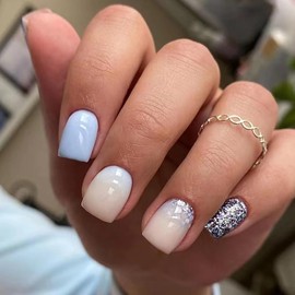 Short Press on Nails Glossy Blue Fake Nails Square Silvery Glitter Sequin Design Full Cover Gradient False Nails Glossy Glue on Nails Artificial Nail for Women Manicure