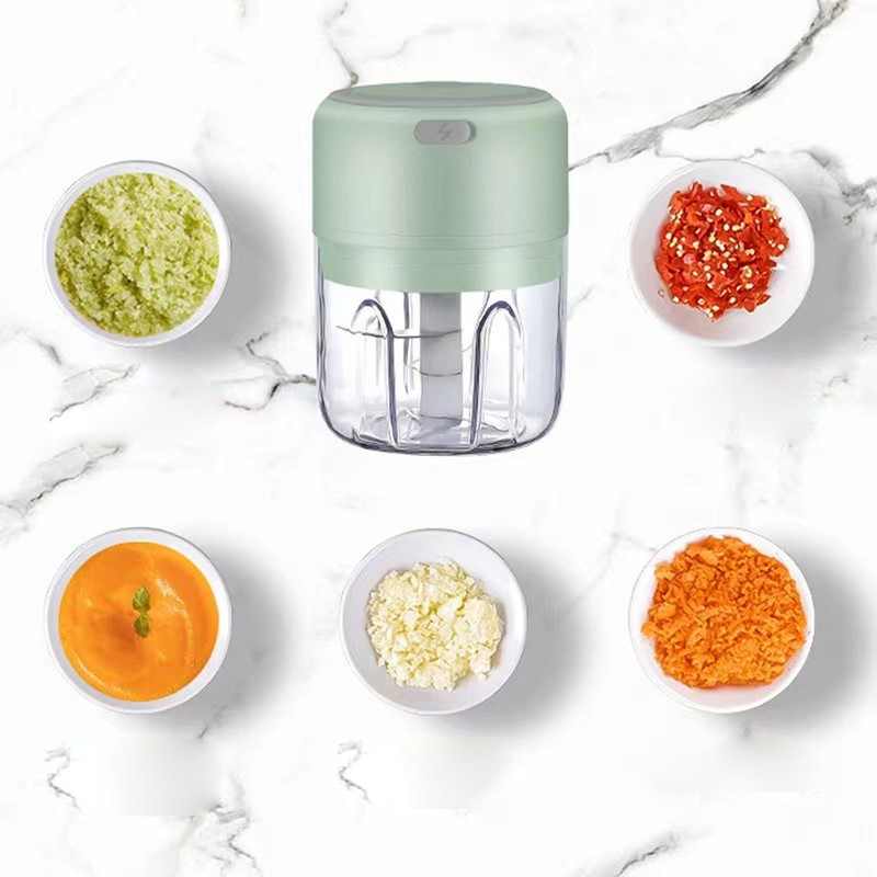 Electric Garlic Chopper 250ml Cordless Operation Multifunctional Detachable Mini Food