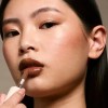 Labial Gloss Voluminizador Farmasi Lip Plumper Brown Sugar
