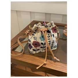 QWINEE Women's Floral Drawstring Bucket Bag Retro Vintage Small Crossbody Bag with Detachable Strap Multicolor One-Size