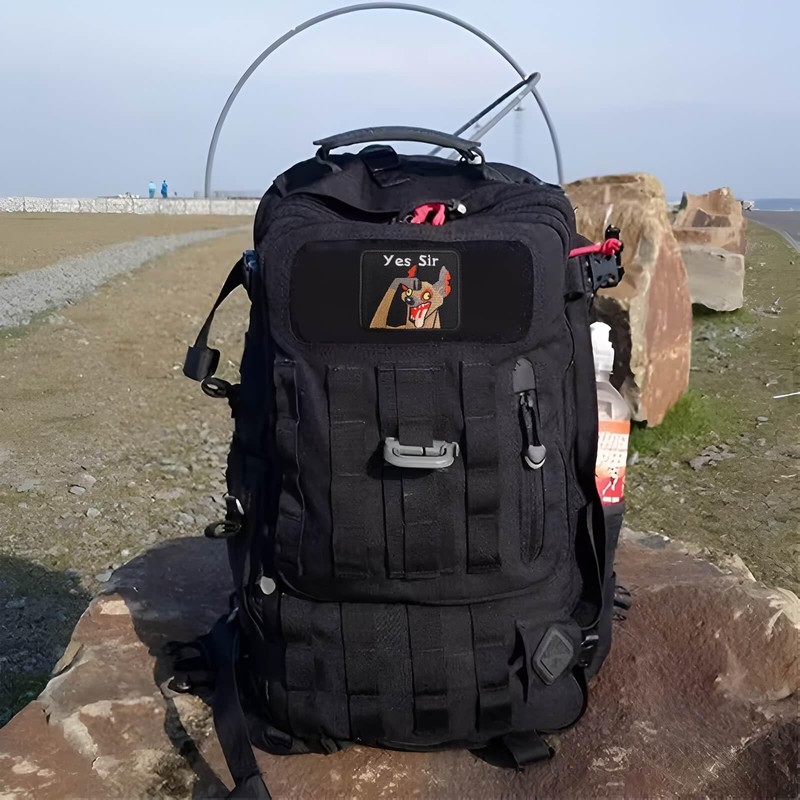 Yes Sir 面白いハイエナ 敬礼 ベルクロ ワッペン 刺繍 ワッペン サバゲー ミリタリー