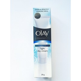 Olay Even & Smooth Light Day Cream 20g