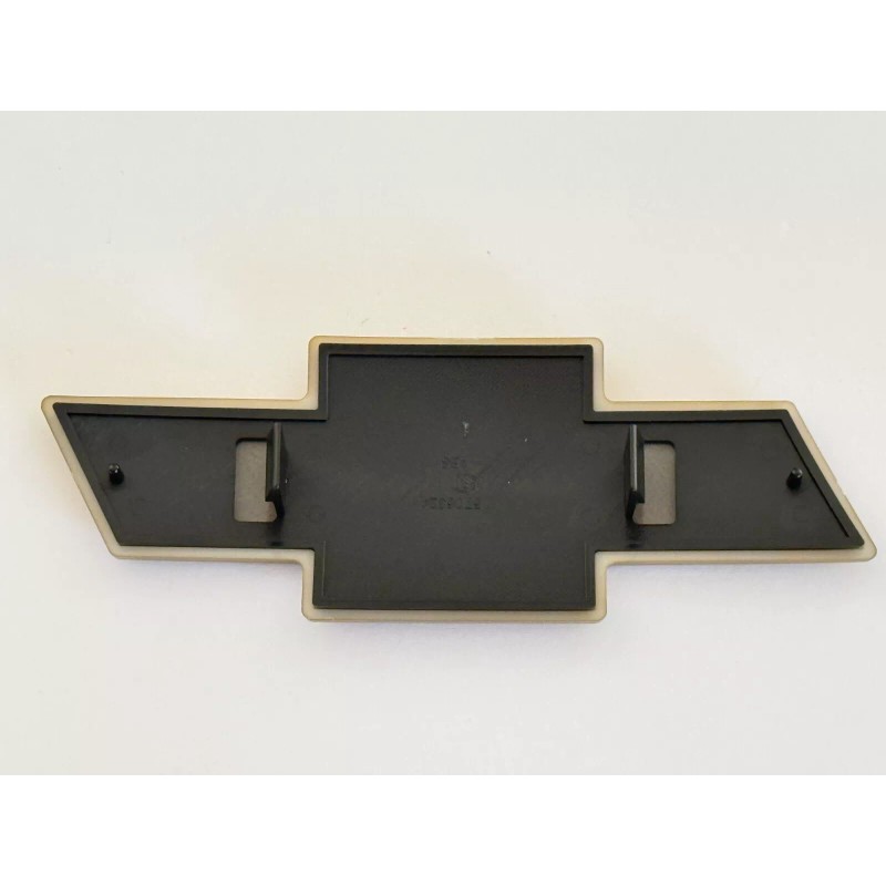 GM 1999-2002 Chevy Silverado, 2000-2006 Tahoe Gold Grille Bowtie Emblem