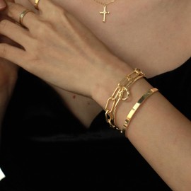 Reoxvo Gold Bracelet Set for Women Stack 14K Gold Charm Bangle Bracelets for Women Trendy Chunky Gold Paperclip Chain Bracelets Jewelry for Women