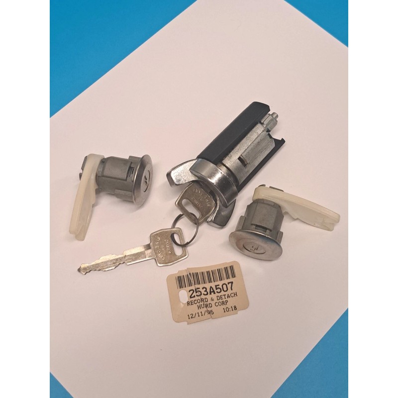 FORD Truck Ignition Switch Cylinder and 2 Door Lock Cylinder