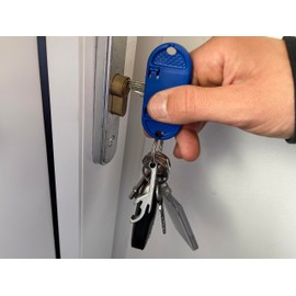 Key Turner for Arthritis Pack of 4 Easier to Grip and Turn Keys Aid for Arthritis MS Parkinsons and for Weak or Elderly Hands (4 Colours)