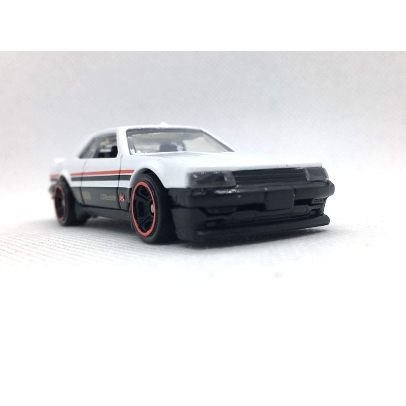 Hot Wheels 2019 Nightburnerz Nissan Skyline RS (KDR30) 48/250 White