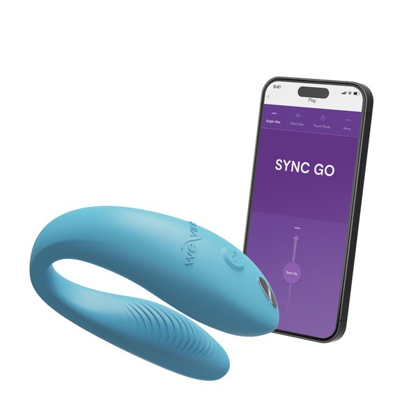We-Vibe Sync Go Travel Edition Vibrador para parejas - Vibrador en forma de C - Juguete para parejas con vibración portátil - Comparte vibraciones - Recargable - Estuche de viaje - Azul