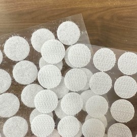 Self Adhesive Dots,0.59 Inch/15 mm Strong Round Adhesive Dots,540 Pcs(270 Pair) Hook and Loop Sticky Tape Nylon Small Circle Dot for Crafts, Classroom, Office, Home(0.59'',270 Pairs,White)