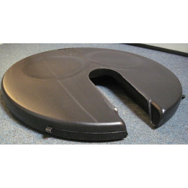 Plastic sump pit cover 18.0" in diameter and 3.0" thick.