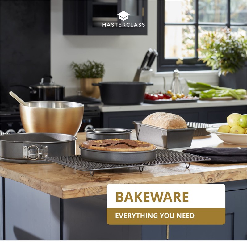 MasterClass KCMCHB33 25 cm Loose Bottomed Tart Tin with PFOA