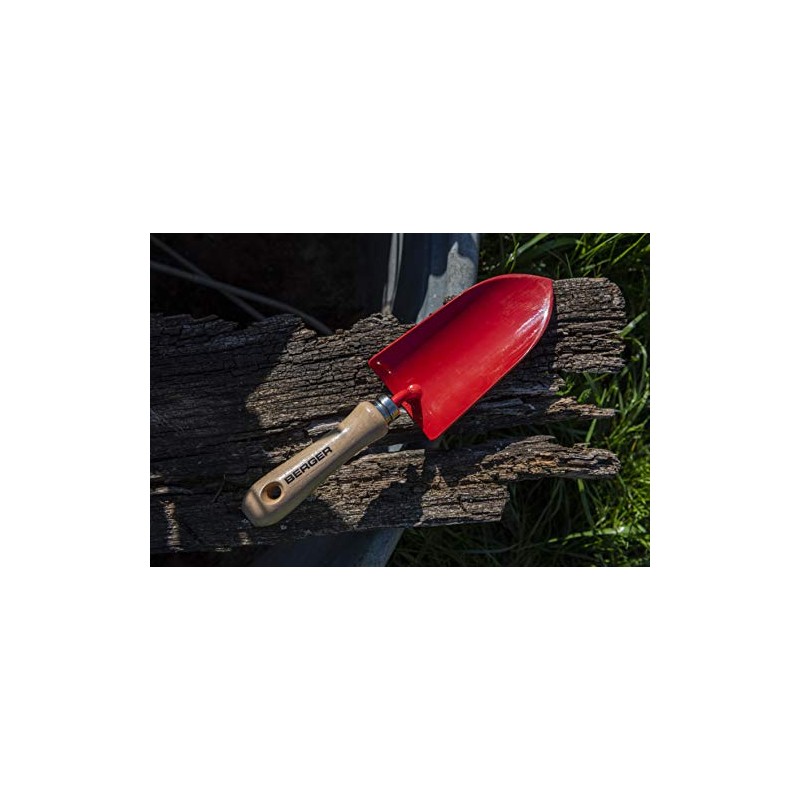 Berger 5615 Trowel with Wooden Handle and Working Width of