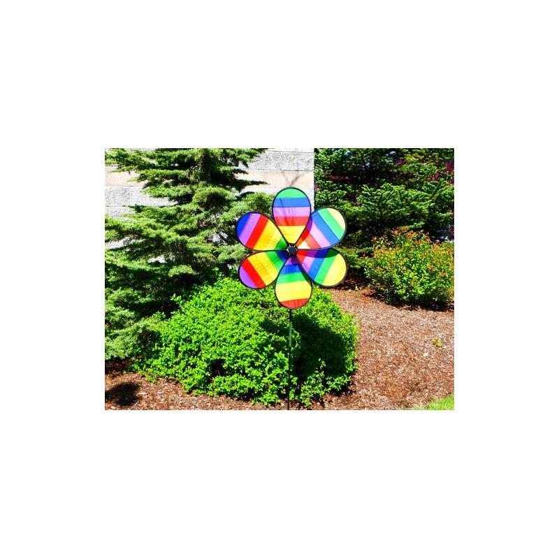 In the Breeze 6-Petal Flower Spinner, 19.5-Inch Rainbow Dazee Flower