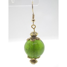 Handgefertigte Ohrringe aus grünem Lampwork-Glas und vergoldetem Messing, Vintage-Stil, französisches Kunsthandwerk