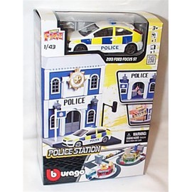 Bburago F0RD Focus ST 2013 Police Car & City Police Station set 1:43 scale Diecast model