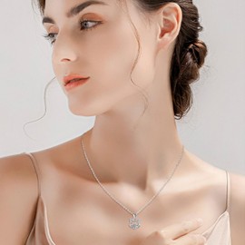 MICMIF Moissanite Cat Kitty Necklace 1 Carat For Women 925 Sterling Silver Lab Created Diamond Cat Pendant with Chain 41+3.5cm, Cute Animal Necklace Jewellery for Girlfriend Wife Mama