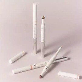 Ipkeun 입큰 플랩 원 뮤즈 언더 아이 포인터 0.5g 컨실러글리터 듀얼 애교살스틱 Lip Flap One Muse Under Eye Pointer 0.5g Concealer Glitter Dual Aegyo Sal Stick