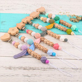 YAKLEE Letter Beads, Pack of 52, 12 x 12 mm, Wooden Beads, A-Z Alphabet Spacer, Cube Letter Beads for Threading, Natural Wooden Beads for Crafts, for Names, Bracelets, Necklaces, Hairband (4 mm Hole)