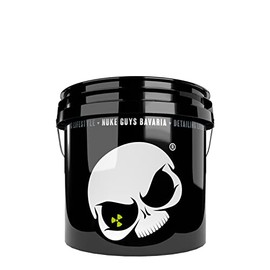 Nuke Guys Car Wash Bucket White Skull Edition - Car Wash Bucket with 3.5 US Gallons (approx. 13 Litres) - Car Wash Bucket for Gentle Car Washing/Motorcycle Wash
