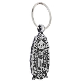 llavero Metálico tallado con la representación de la Virgen de Guadalupe. (Plateado)