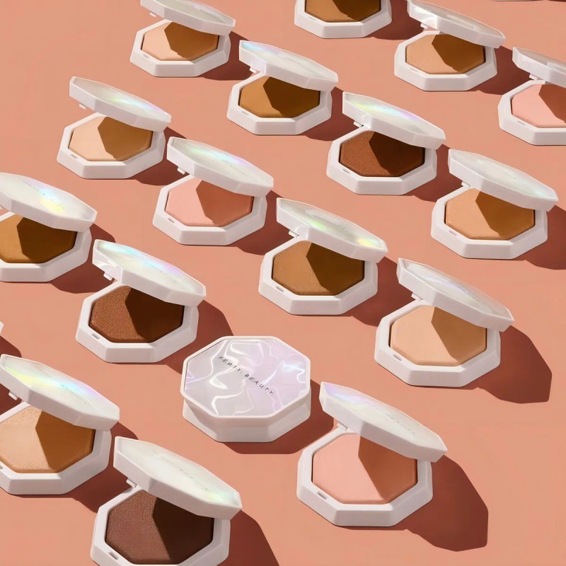 Iluminador Fenty Beauty Demi'glow Light-diffusing Highlight Tono Del Maquillaje Rich