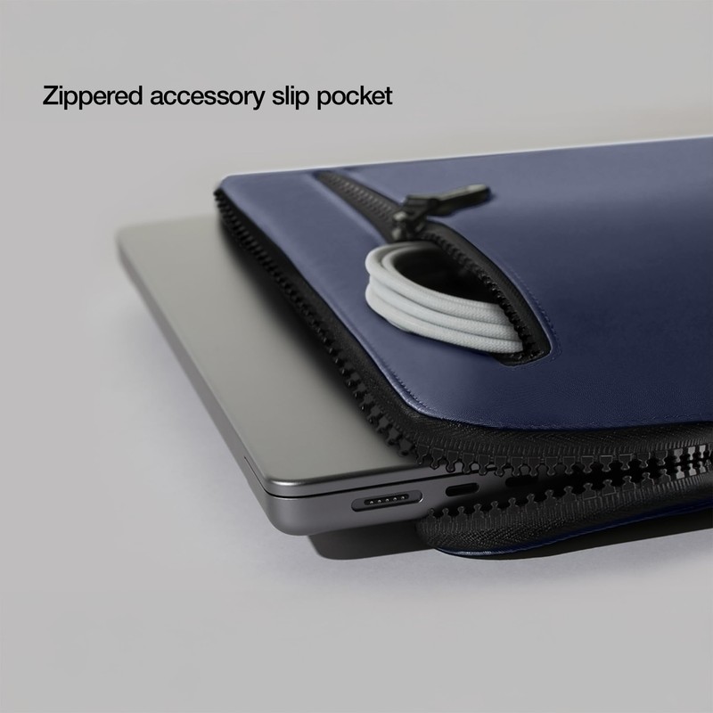 Incase Compact Laptop Sleeve with Flight Nylon - 16 Inch