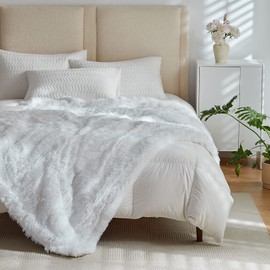 Wajade Wajade Fluffy Sherpa Fleece Blanket Cream White Faux Fur Bed Throw Super Soft Warm Large Blanket for Bed Sofa Car, 130x160CM