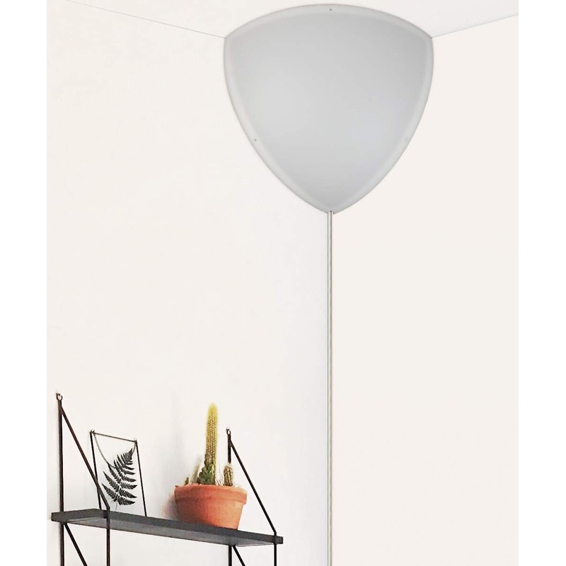 "Heater Shield" Beacon Series Triangle Corner Light, Plug-in 17' Cord,