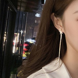 Allereya Vintage Crystal Northstar Dangle Earrings Rhinestone North Star Earrings Gold long chain tassel drop Earrings Sparkly Star Stud Earrings Jewelry for Women and Girls