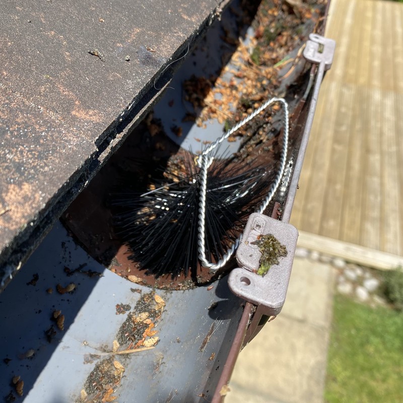 Selections Pack of 4 Black Drain & Gutter Brush Downpipe