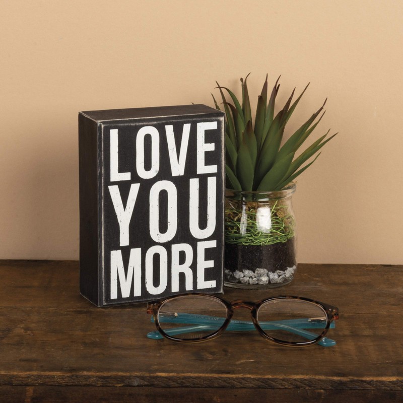 Primitives By Kathy 4 by 5.5-Inch Box Sign, Small, Love