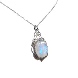 Moonstone Necklace for Women Vintage Moon Stone Necklaces Gift for Her Gemstone Necklace Moonstone Pendant Moonstone Gem Necklace