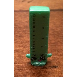 Shopkins Season 3#3-127 Green Rita Ruler (Special Edition Stationery)