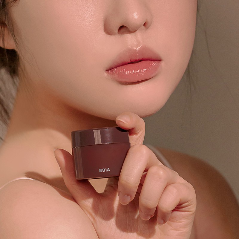 BbIA Moist Lip Balm for Shiny, Hydrated Lips with Volume