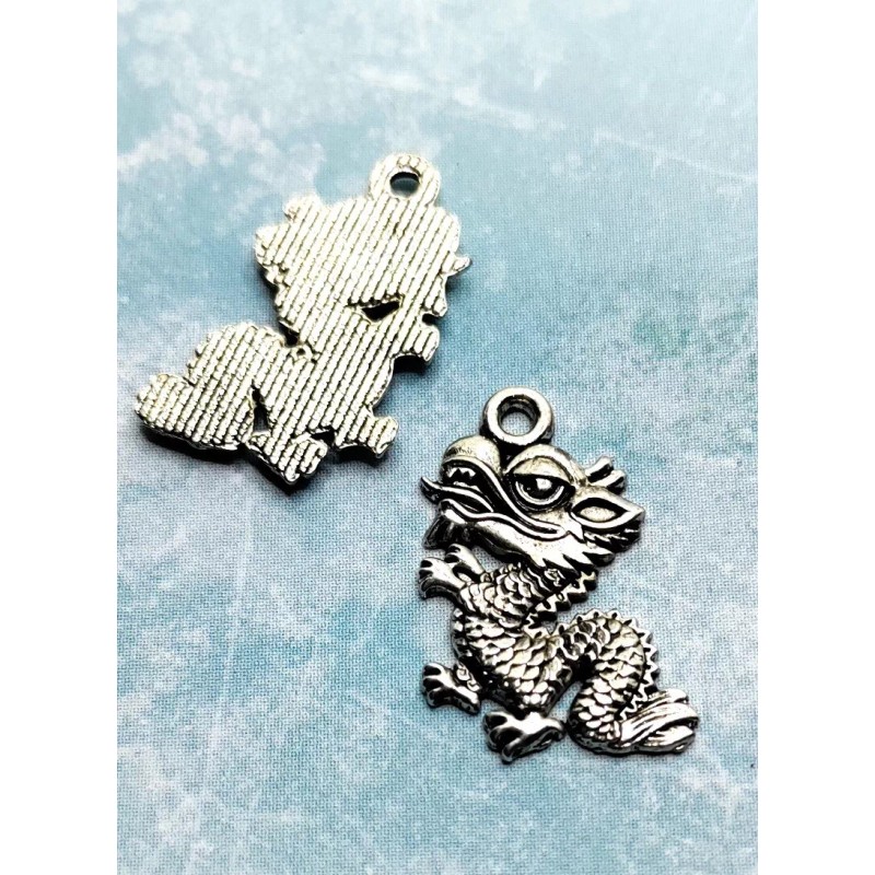 unbrand 10 pieces - Antique Silver Chinese Dragon Charms Pendants