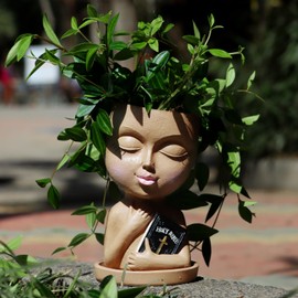 Meltset M Face Planters Pots Head for Indoor Outdoor Plant Unique Head Planter Holding Book Confessional Girl Face Flower Pot with Drainage for Succulent Cactus String Of Pearl Plant Gift Idea (Khaki)