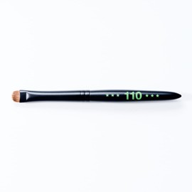 yUKI Brushes Eyeliner Brush 110 (Putit Series) Domed Brush Fits Eyes Natural Hair Makeup Brush