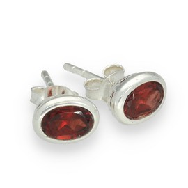 Garnet Stud Earrings | Gemstone Faceted Earrings | Oval Pearl 6 x 4 mm | 925 Silver, Metal Metal Semi Precious Stone, Garnet
