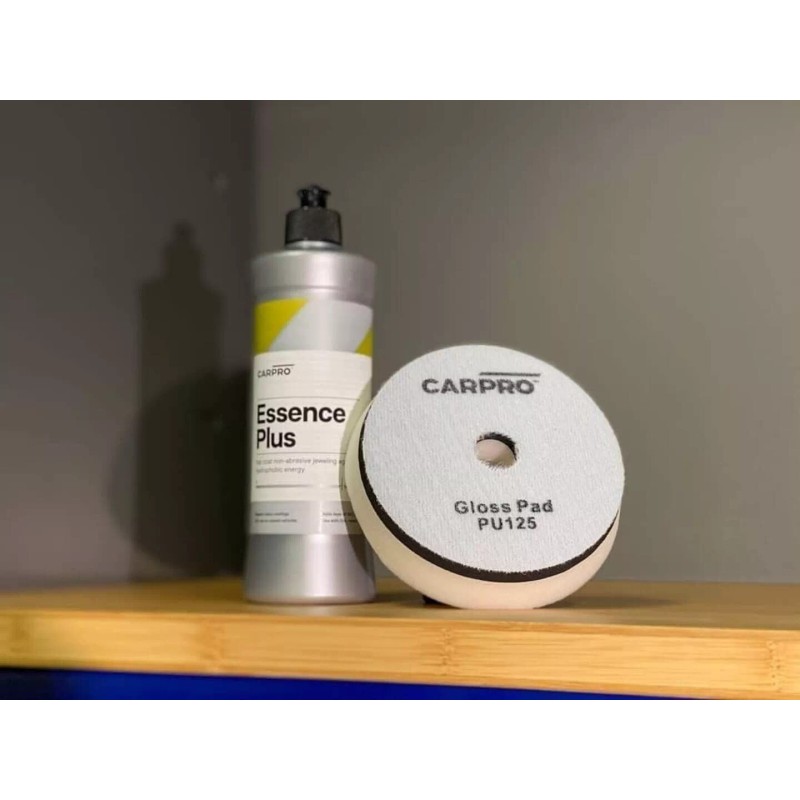 CARPRO Essence PLUS Non-Abrasive Gloss Agent, SiO2 - 500ml (17oz)