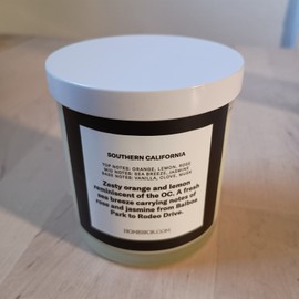 Homesick 🌞 Homesick Southern California 7.5oz Candle: Lemon, Orange, Sea Breeze, Musk 🌞