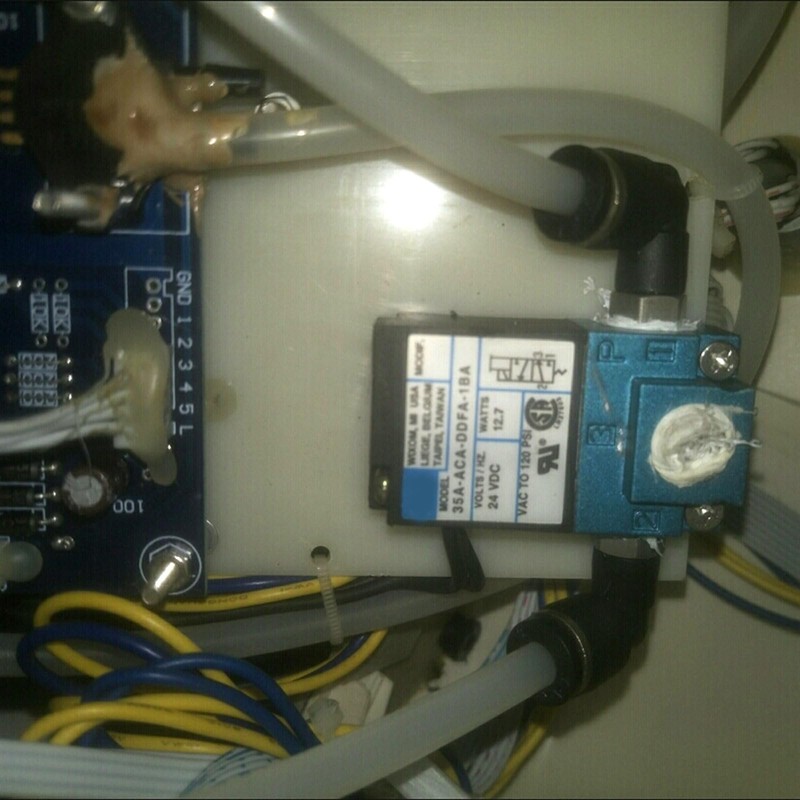 Solenoid Valve, DC12V 5.4W Electronic Boost Control with Brass Fittings