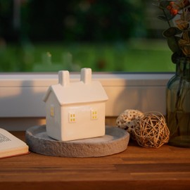 Relaxdays Ceramic Tea Light House, Light House for 1 Tea Light, H x W x D: 12 x 10 x 6.5 cm, Tea Light Holder House, White