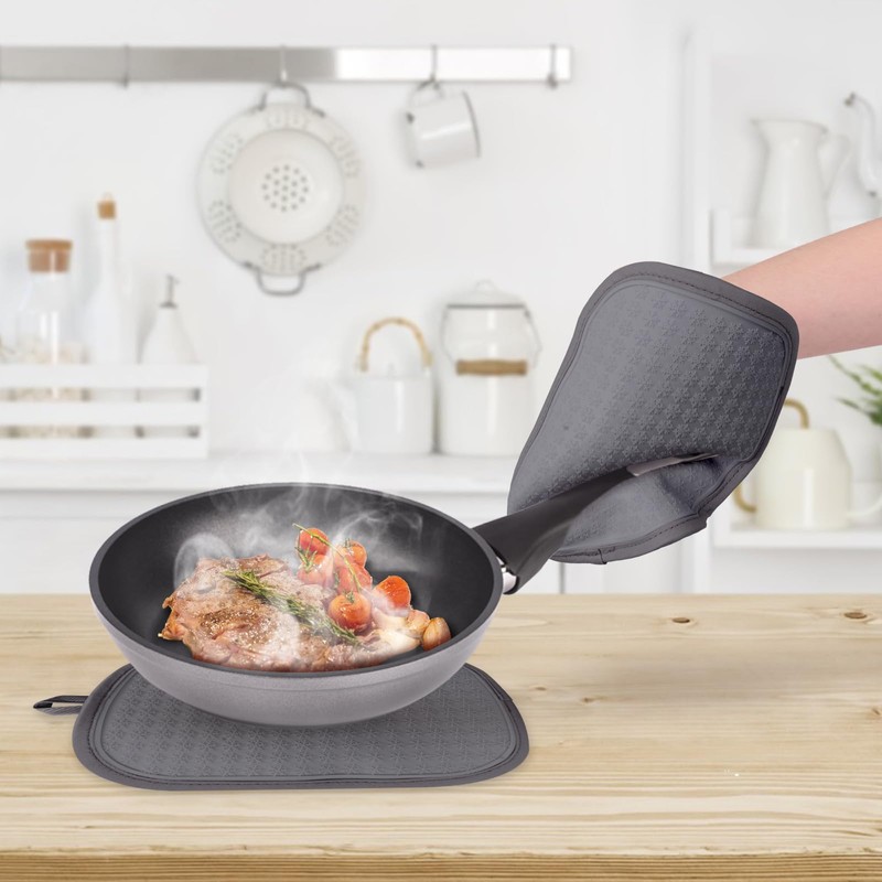 Hovico 2PCS Silicone Pot Holders, Oven Mitts Heat Resistant Hot