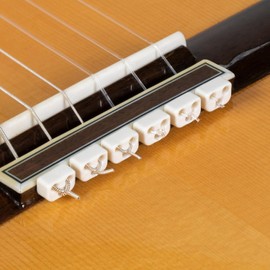 Cuentas de puente de guitarra clásica, bloques de corbata blancos brillantes para cuerdas de nailon, se adapta a guitarras flamencas de Alba GB