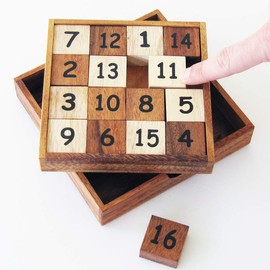 Glisser 15 roasting pans from 7 years of age 3/6 solid wood CE standard French brand Le Deélirant solution with illustrations included A travel game mix between Taquin and Sudoku