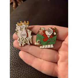 Vintage Olivias Santa Claus Lions Club Gold Tone Enamel Lapel Pin (GW7)