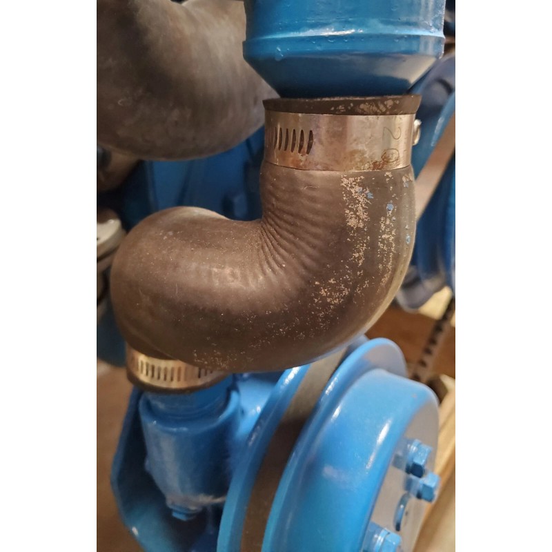 Crusader Raw Water Pump To Oil Cooler Hose & Clamps