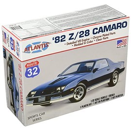 Atlantis Model 1/32 Route 32 1982 Z/28 Camaro Plastic Model ATLAMCM2004